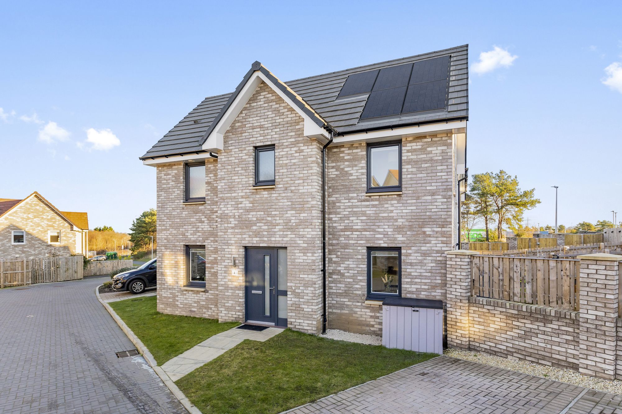 4 Redsman Place, The Jewel, Edinburgh, EH15 3RJ