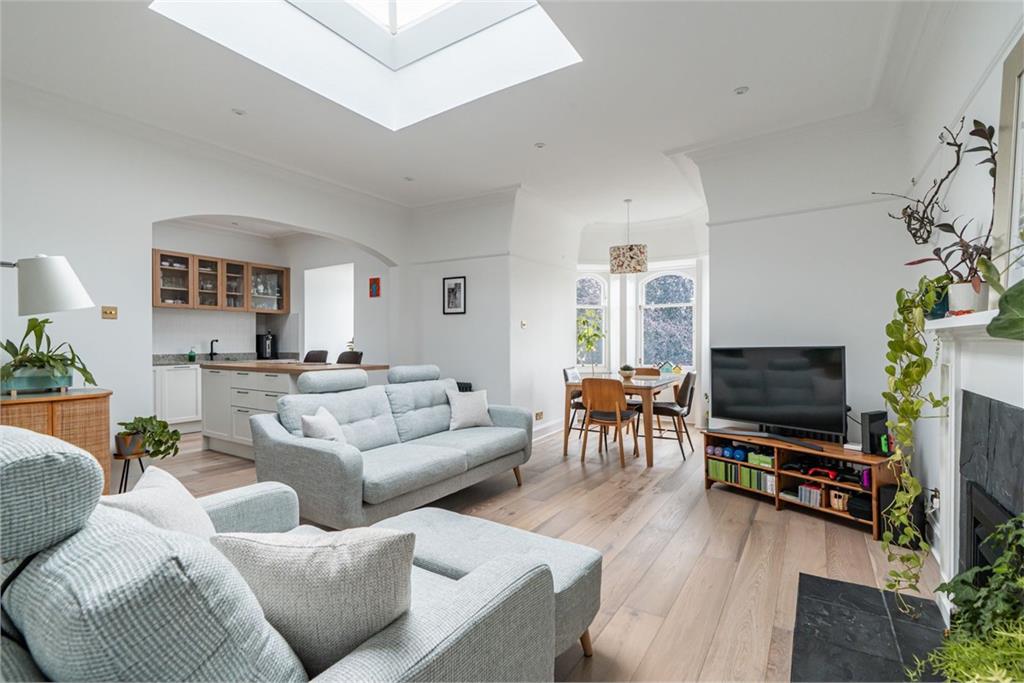 Edinburgh Top Floor Flat
