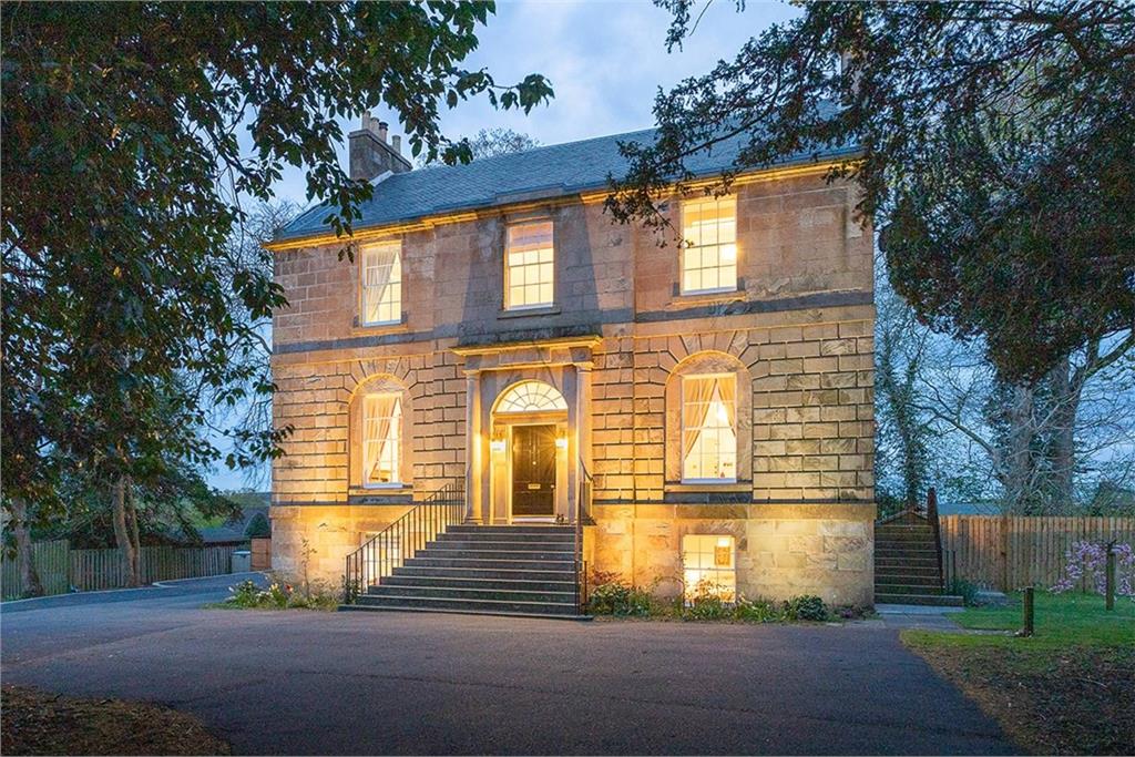 Clackmannan House Mill Road, FK10 4HJ