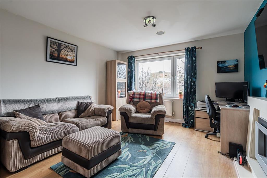 35/1 Waterfront Avenue, Edinburgh, EH5 1JD